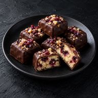 Кедровые конфеты с клюквой