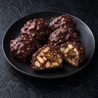Кедровые конфеты с сосновой шишкой